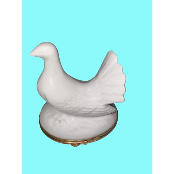 Limoges France White Ceramic Dove Trinket Box With Gold Accents - Picture 3 of 8